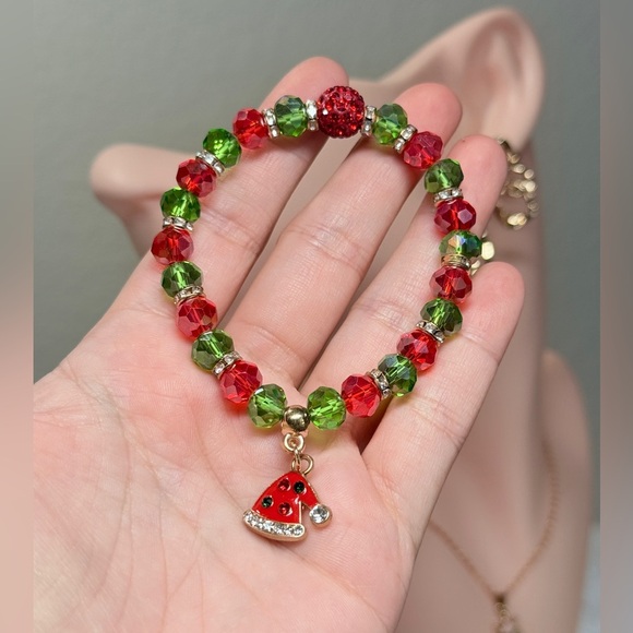 ⚜️ Cute Christmas Stretch Bracelet with Charm 🎅🏻 🦌🎄 - Picture 3 of 7